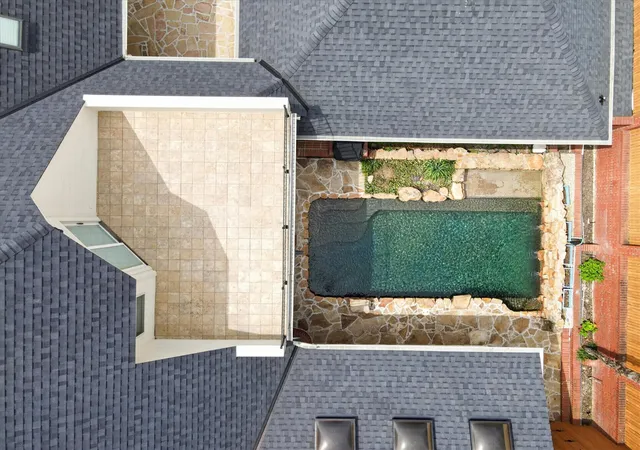 Photo 3 of Single family home for sale at 5811 Scenic Bay Ct, Arlington, TX 76013 | MLS# 21278022 | Listing updated on 2026-09-14