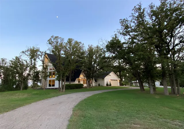 Photo 1 of Single family home for sale at 1704 County Road 3555, Paradise, TX 76073 | MLS# 21299241 | Listing updated on 2026-09-13