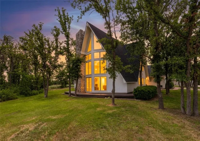 Photo 2 of Single family home for sale at 1704 County Road 3555, Paradise, TX 76073 | MLS# 21299241 | Listing updated on 2026-09-13