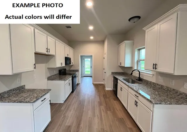Photo 3 of Sale Pending at 193 Berkshire Pl, Haughton, LA 71037 | MLS# 21316055 | Listing updated on 2026-09-09