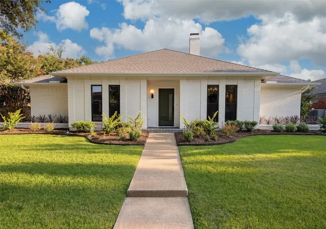 Photo 1 of Single family home for sale at 7122 Winedale Dr, Dallas, TX 75231 | MLS# 21308551 | Listing updated on 2026-09-11