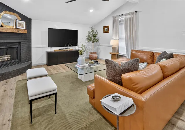 Photo 3 of Single family home for sale at 5100 Hawkins Cemetery Rd, Arlington, TX 76017 | MLS# 21315910 | Listing updated on 2026-09-13