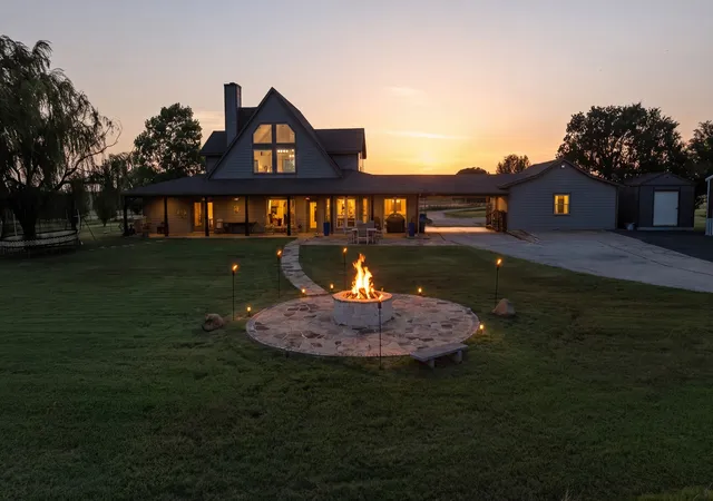 Photo 3 of Single family home for sale at 360 Pop Noah Rd, Collinsville, TX 76233 | MLS# 21315751 | Listing updated on 2026-09-10