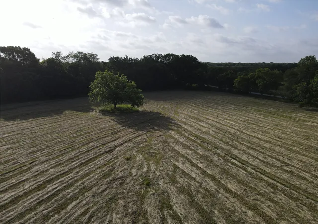 Photo 4 of Land for sale at Tbd Seven Oaks Rd, Bonham, TX 75418 | MLS# 21316374 | Listing updated on 2026-09-15