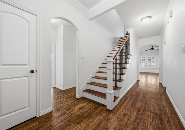 Photo 3 of Single family home for sale at 164 Horseshoe Bnd, Waxahachie, TX 75165 | MLS# 21316524 | Listing updated on 2026-09-20