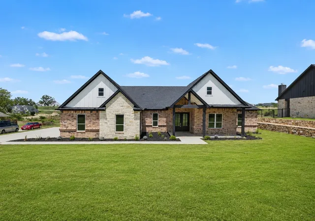 Photo 1 of Sale Pending at 328 Slimp Bluff Ave, Azle, TX 76020 | MLS# 21315980 | Listing updated on 2026-09-21