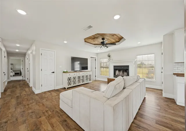 Photo 2 of Single family home for sale at 1343 Cr 2230, Ivanhoe, TX 75447 | MLS# 21300297 | Listing updated on 2026-10-19