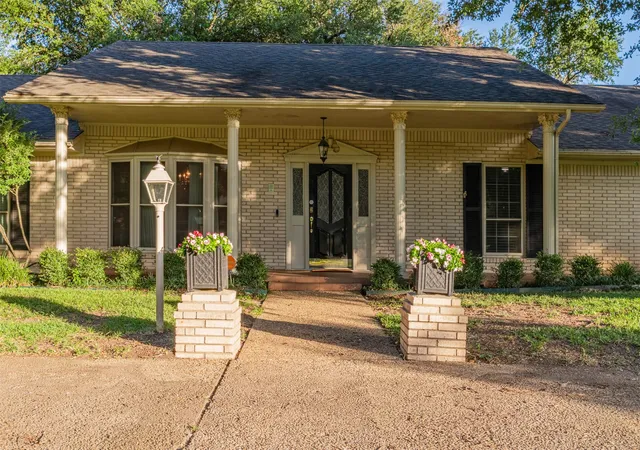 Photo 1 of Sale Pending at 3400 Dever Dr, Waco, TX 76708 | MLS# 21314668 | Listing updated on 2026-10-06