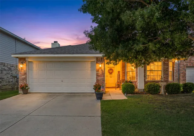 Photo 1 of Sale Pending at 9437 Pastime Ct, Fort Worth, TX 76244 | MLS# 21315408 | Listing updated on 2026-09-10