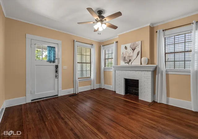 Photo 3 of Sale Pending at 724 College St, Shreveport, LA 71104 | MLS# 21307920 | Listing updated on 2026-09-12