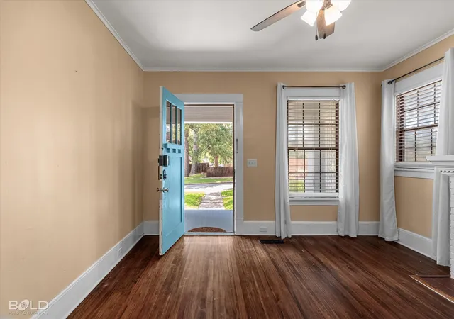Photo 4 of Sale Pending at 724 College St, Shreveport, LA 71104 | MLS# 21307920 | Listing updated on 2026-09-12
