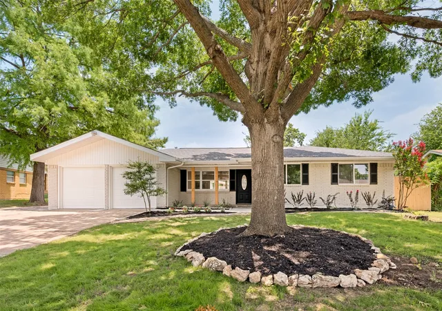Photo 1 of Single family home for sale at 1717 Monaco Dr, Arlington, TX 76010 | MLS# 21315685 | Listing updated on 2026-07-31