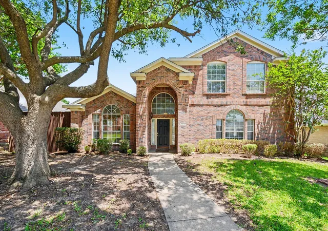 Photo 3 of Single family home for sale at 2221 Pittner Ln, Plano, TX 75025 | MLS# 21315645 | Listing updated on 2026-09-08