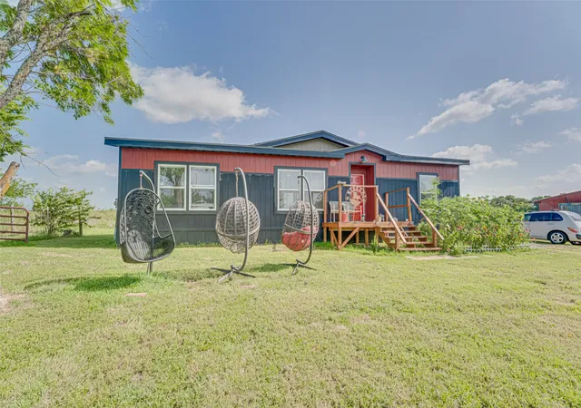 Photo 3 of Manufactured home for sale at 3912 County Road 4119, Campbell, TX 75422 | MLS# 21317107 | Listing updated on 2026-09-26