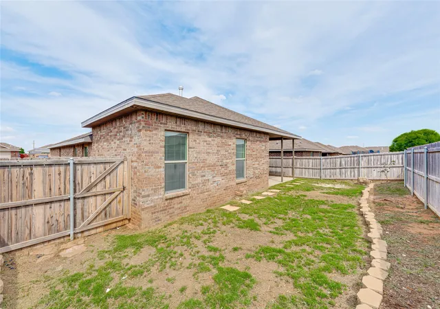 Photo 38 of Sale Pending at 6819 Brush Dr, Midland, TX 79705 | MLS# 21284941 | Listing updated on 2026-10-01