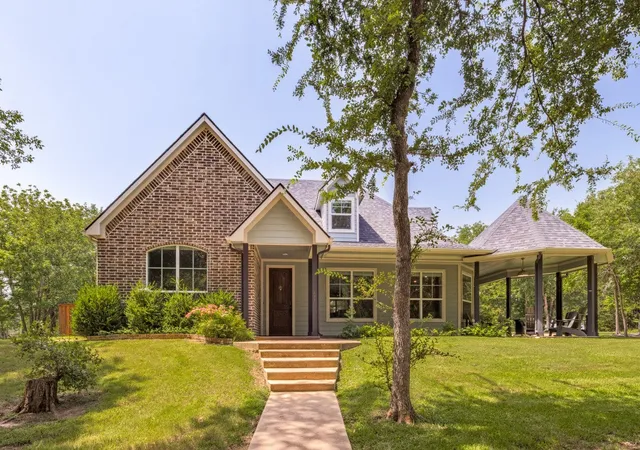 Photo 1 of Single family home for sale at 124 Neva Ln, Denison, TX 75020 | MLS# 21316505 | Listing updated on 2026-09-12