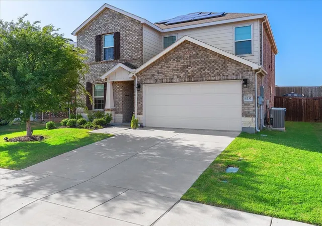Photo 2 of Single family home for sale at 1237 Trace Dr, Aubrey, TX 76227 | MLS# 21314149 | Listing updated on 2026-09-12