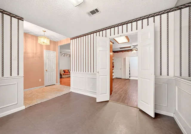 Photo 4 of Single family home for sale at 2209 Dana Dr, Rowlett, TX 75088 | MLS# 21253710 | Listing updated on 2026-09-14
