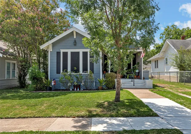 Photo 1 of Single family home for sale at 2722 Gorman Ave, Waco, TX 76707 | MLS# 21296628 | Listing updated on 2026-07-30