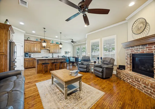 Photo 3 of Single family home for sale at 2924 Overland Trl, Sherman, TX 75092 | MLS# 21301624 | Listing updated on 2026-09-27