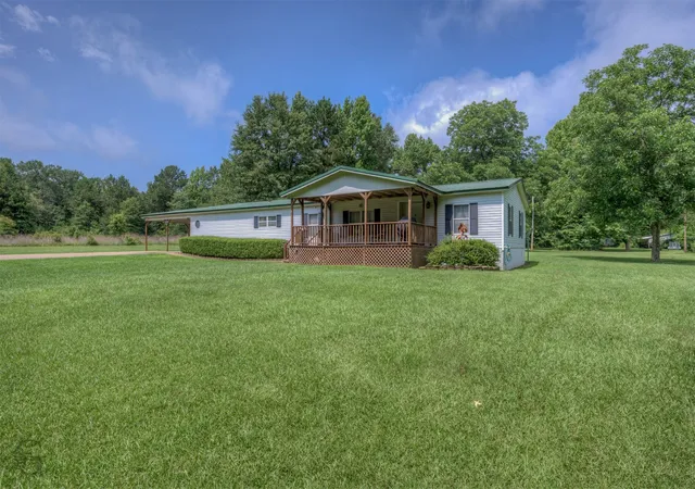 Photo 1 of Manufactured home for sale at 4686 Rich Akes Rd, Mooringsport, LA 71060 | MLS# 21317198 | Listing updated on 2026-08-02