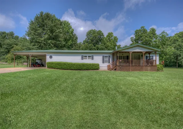 Photo 4 of Manufactured home for sale at 4686 Rich Akes Rd, Mooringsport, LA 71060 | MLS# 21317198 | Listing updated on 2026-08-02
