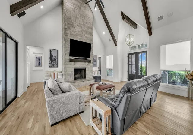Photo 3 of Single family home for sale at 408 Royal Santana Run, Weatherford, TX 76087 | MLS# 21317067 | Listing updated on 2026-09-08
