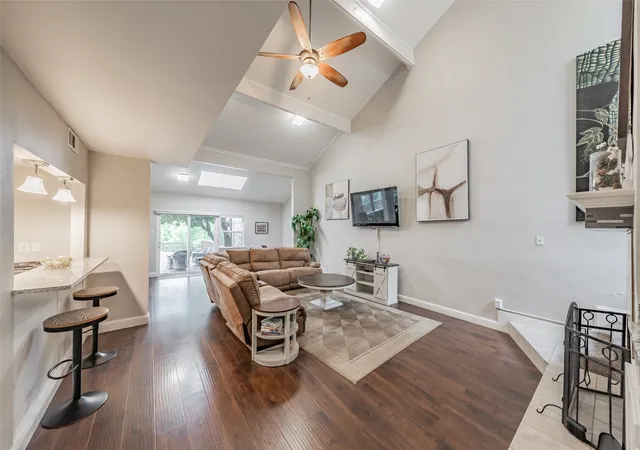 Photo 3 of Townhouse for sale at 2517 Country Pl, Carrollton, TX 75006 | MLS# 21317906 | Listing updated on 2026-09-14