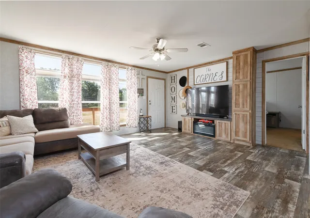 Photo 3 of Manufactured home for sale at 7942 Us Hwy 277 S, Abilene, TX 79606 | MLS# 21316896 | Listing updated on 2026-09-11