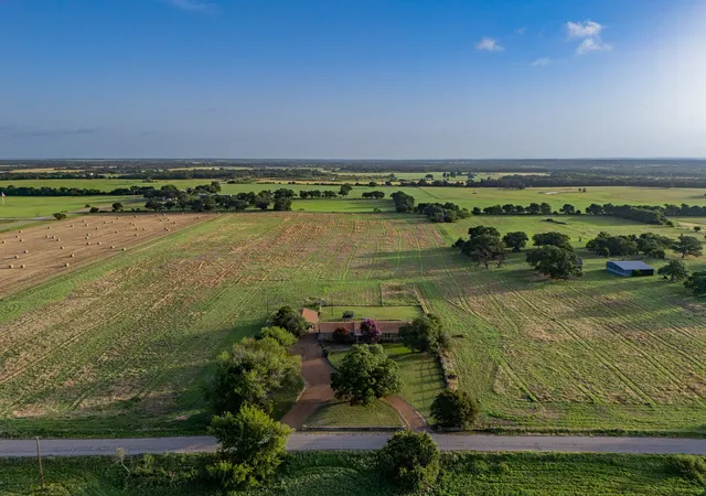 Photo 4 of House for sale at 207 Cr-1750, Chico, TX 76431 | MLS# 21317101 | Listing updated on 2026-09-11