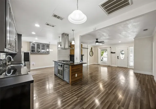 Photo 2 of Single family home for sale at 3411 Gibsondell Ave, Dallas, TX 75211 | MLS# 21312736 | Listing updated on 2026-09-12