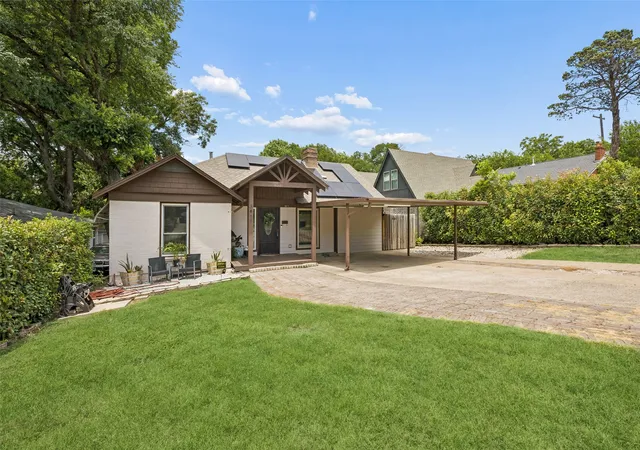 Photo 3 of Single family home for sale at 3411 Gibsondell Ave, Dallas, TX 75211 | MLS# 21312736 | Listing updated on 2026-09-12