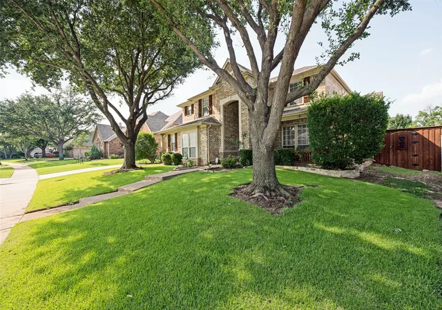 Photo 2 of Single family home for sale at 1700 Coyote Rdg, Carrollton, TX 75010 | MLS# 21316884 | Listing updated on 2026-09-08