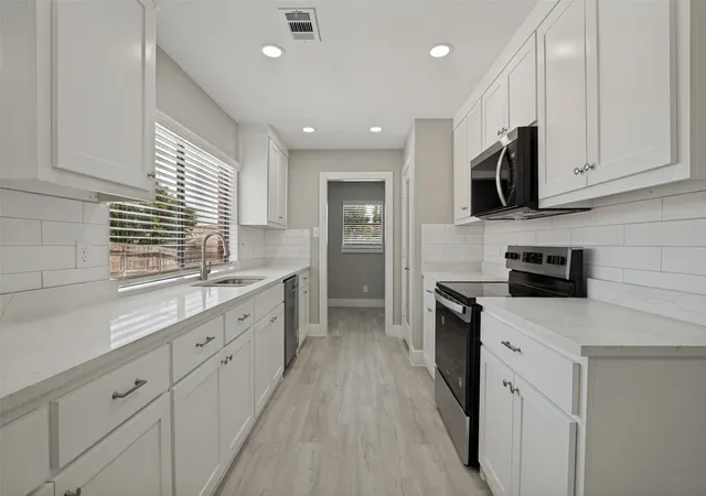 Photo 3 of Single family home for sale at 7334 Oakmore Dr, Dallas, TX 75249 | MLS# 21301922 | Listing updated on 2026-09-09