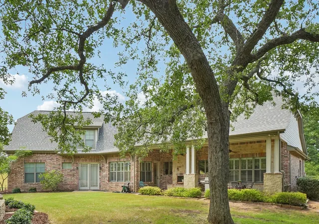 Photo 3 of Single family home for sale at 6407 Meadowcrest Ln, Flower Mound, TX 75022 | MLS# 21318647 | Listing updated on 2026-09-19