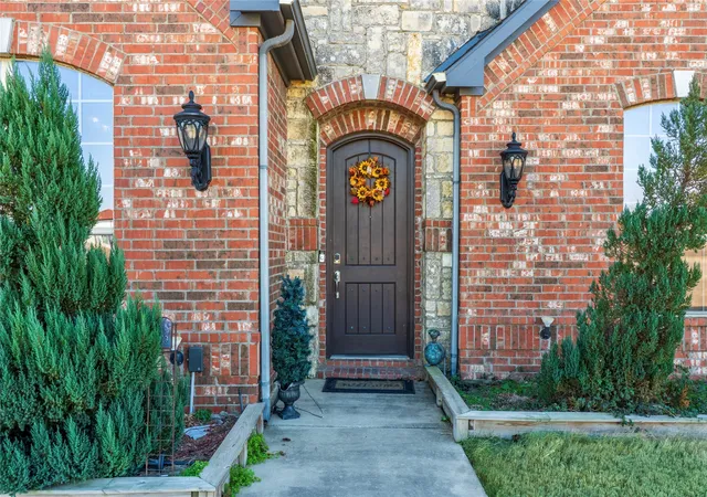 Photo 4 of Single family home for sale at 845 Horseshoe Bnd, Royse City, TX 75189 | MLS# 21318725 | Listing updated on 2026-09-09