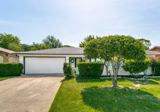 Photo 1 of Sale Pending at 3120 Spring Grove Dr, Bedford, TX 76021 | MLS# 21318839 | Listing updated on 2026-09-11