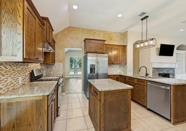 Photo 2 of Single family home for sale at 8509 Greenfield Dr, Frisco, TX 75035 | MLS# 21317641 | Listing updated on 2026-09-13