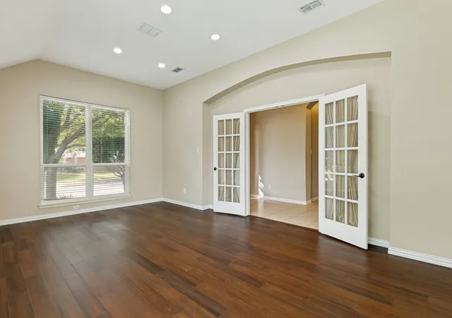 Photo 3 of Single family home for sale at 8509 Greenfield Dr, Frisco, TX 75035 | MLS# 21317641 | Listing updated on 2026-09-13