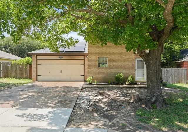 Photo 2 of Single family home for sale at 3607 Pinebrook Dr, Dallas, TX 75241 | MLS# 21316786 | Listing updated on 2026-09-14