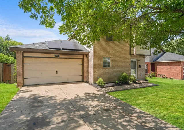 Photo 3 of Single family home for sale at 3607 Pinebrook Dr, Dallas, TX 75241 | MLS# 21316786 | Listing updated on 2026-09-14