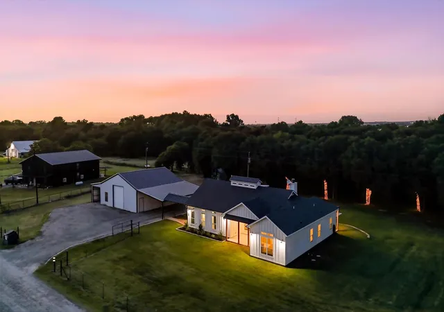 Photo 1 of Single family home for sale at 596 County Road 4668, Rhome, TX 76078 | MLS# 21319066 | Listing updated on 2026-09-14