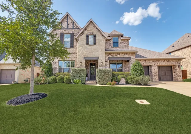 Photo 1 of Single family home for sale at 11608 Little Elm Creek Rd, Argyle, TX 76226 | MLS# 21319111 | Listing updated on 2026-09-10