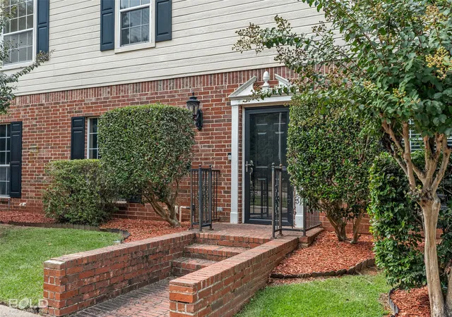 Photo 3 of Single family home for sale at 2050 Willowridge Blvd, Shreveport, LA 71119 | MLS# 21319239 | Listing updated on 2026-09-14