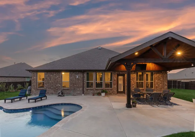 Photo 3 of Single family home for sale at 3315 Pecos Ln, Rockwall, TX 75032 | MLS# 21311984 | Listing updated on 2026-09-13