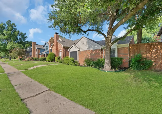 Photo 3 of Single family home for sale at 4213 Phoenix Dr, Carrollton, TX 75010 | MLS# 21314091 | Listing updated on 2026-09-08