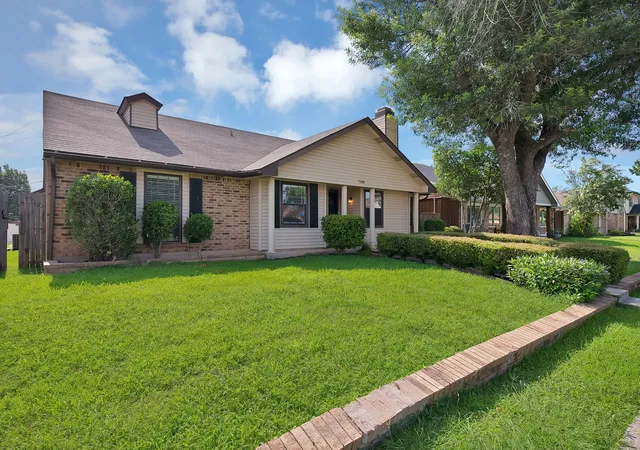 Photo 1 of Single family home for sale at 7000 Curry Dr, The Colony, TX 75056 | MLS# 21316322 | Listing updated on 2026-09-14