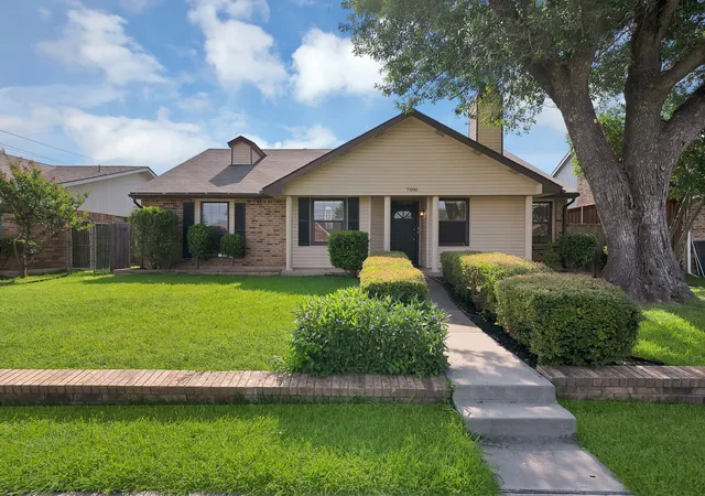 Photo 2 of Single family home for sale at 7000 Curry Dr, The Colony, TX 75056 | MLS# 21316322 | Listing updated on 2026-09-14