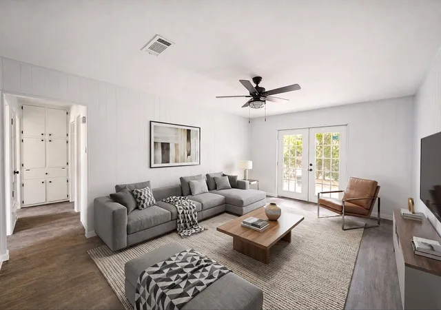 Photo 2 of Sale Pending at 3856 Brambleton Pl, Forest Hill, TX 76119 | MLS# 21318946 | Listing updated on 2026-09-08