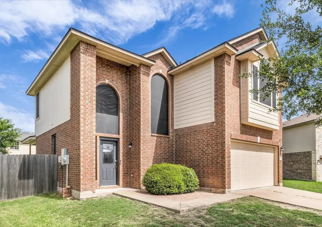 Photo 2 of Single family home for sale at 6505 Burling St, Woodway, TX 76712 | MLS# 21319072 | Listing updated on 2026-09-13
